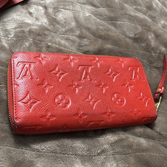 LV red empriente bandoliere 25 and wallet - Picture 9 of 13